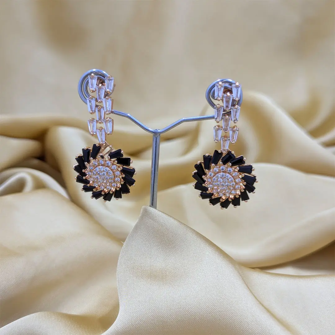 Exquisite Black and Gold Floral Jewelry Set 5 PR-NCKL-02-C