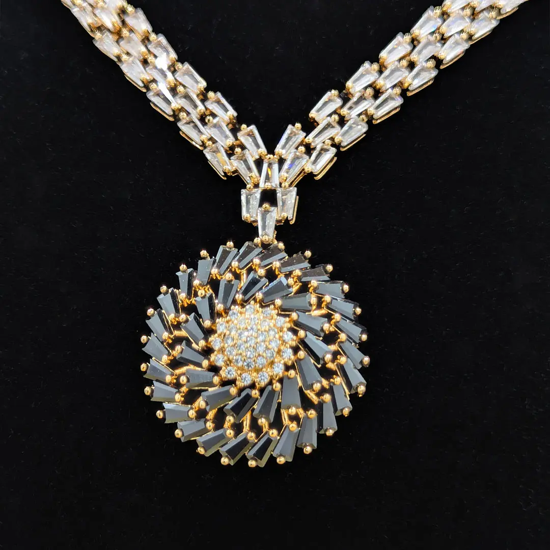 Exquisite Black and Gold Floral Jewelry Set 1 PR-NCKL-02
