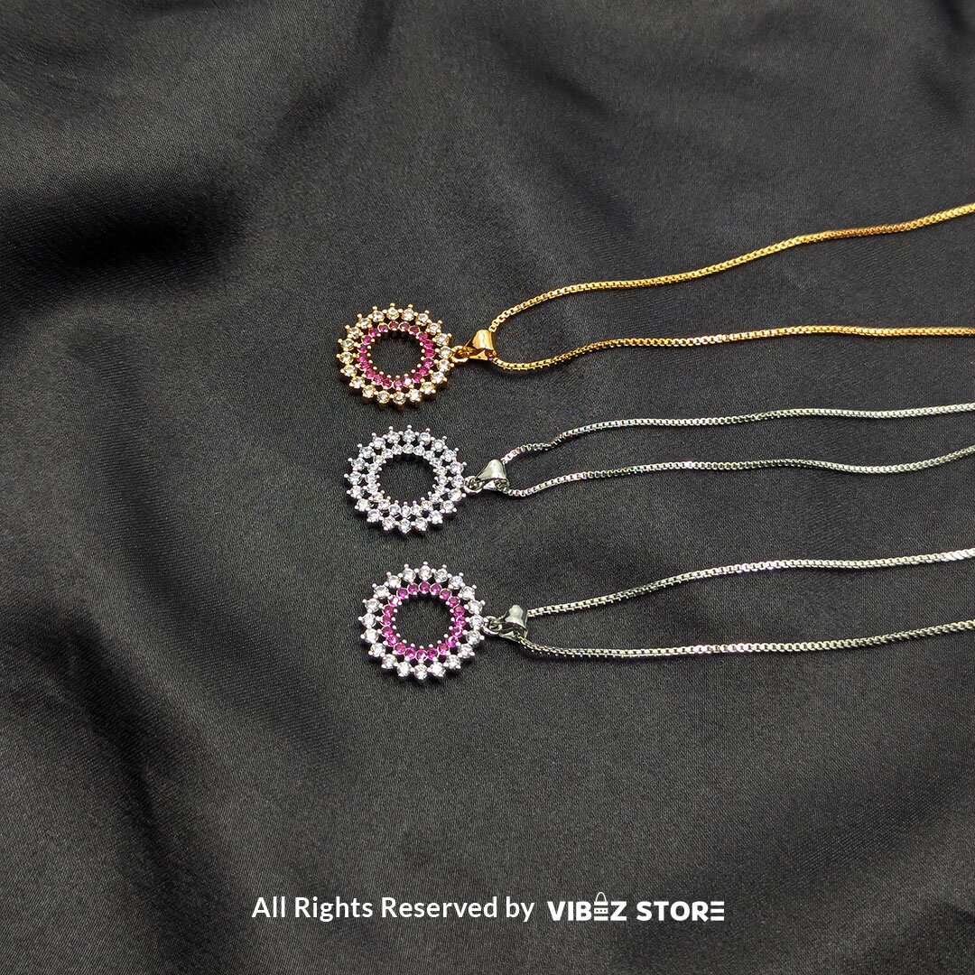 LKT-29 Round Cluster Crystal Lockets - Elegant Jewelry Collection - Image 1